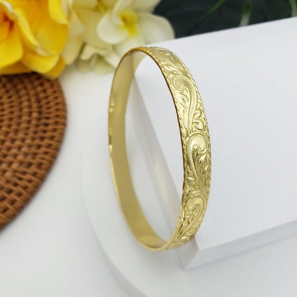 10m Gold Hawaiian Heritage Bangle Bracelet - Picture 7 of 8